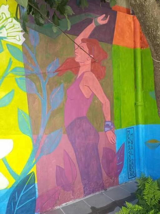 La Casa De Los Murales Avellaneda  Extérieur photo