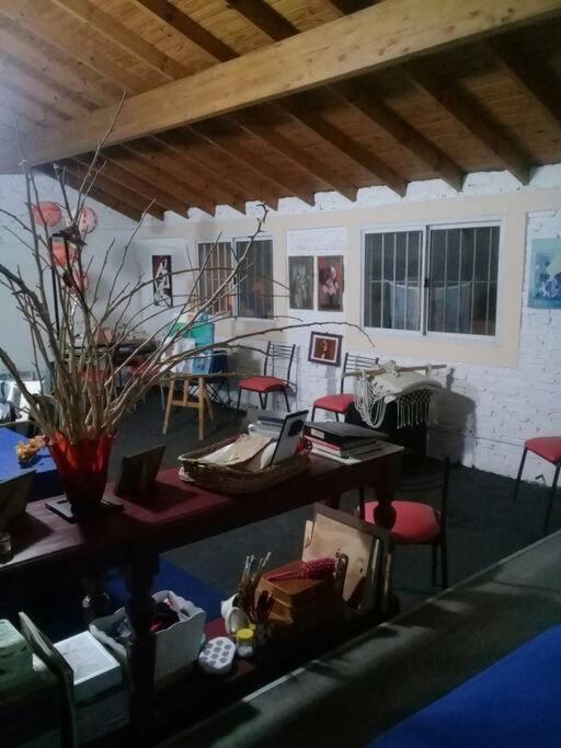 La Casa De Los Murales Avellaneda  Extérieur photo